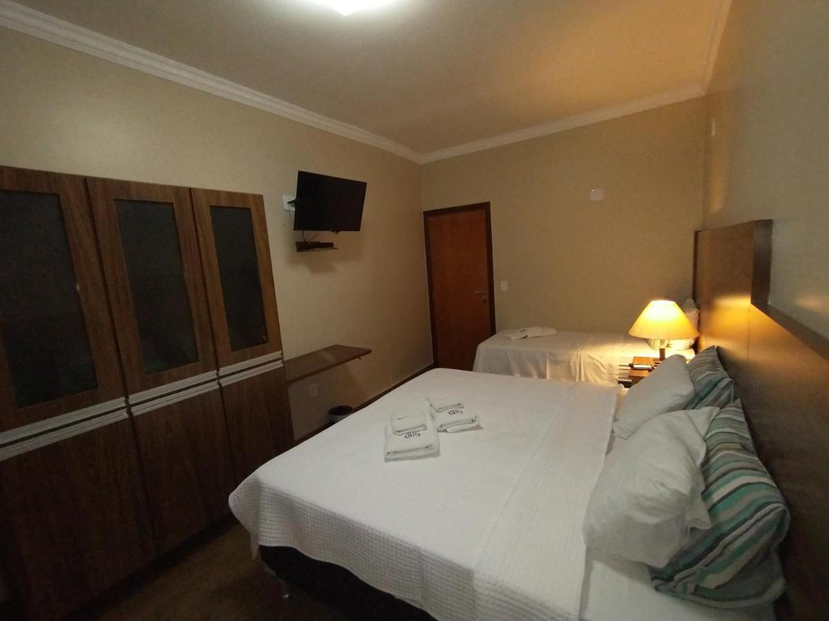 Hotel Albatroz อูเบราบา ภายนอก รูปภาพ