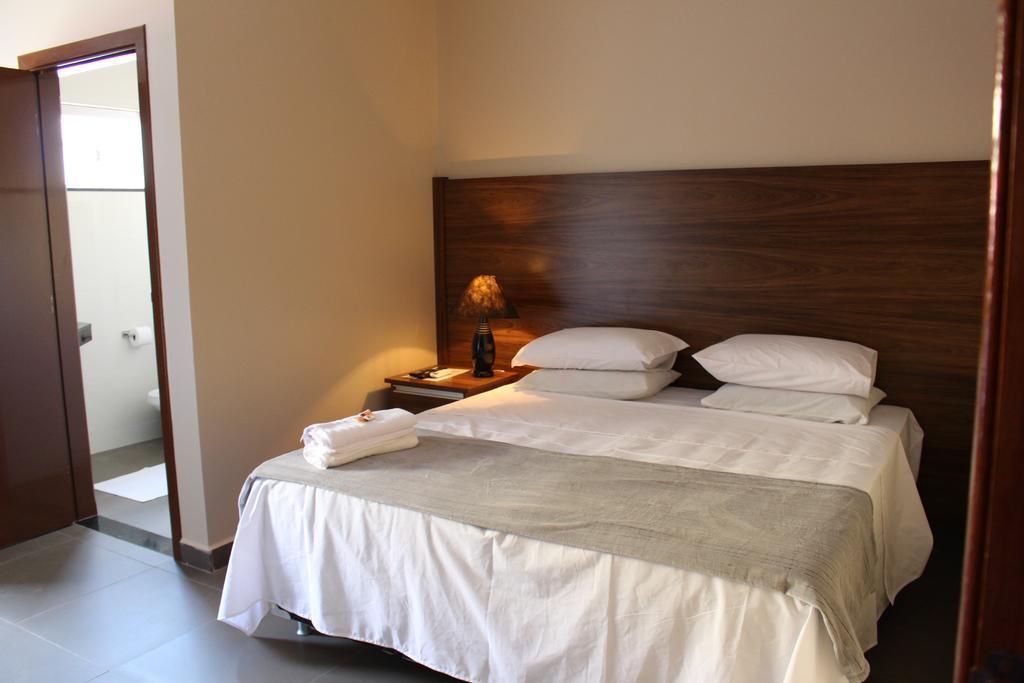 Hotel Albatroz อูเบราบา ภายนอก รูปภาพ